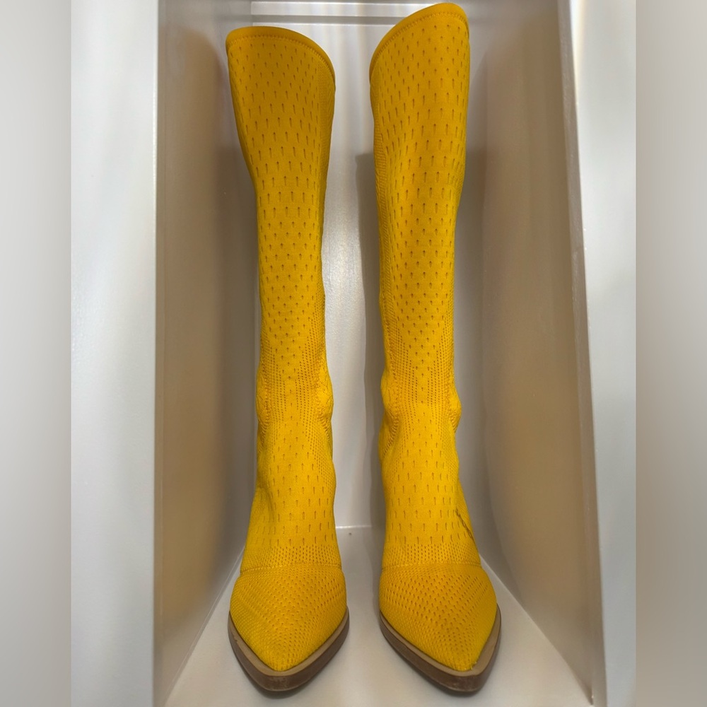 Fendi Fframe Jacquard Pointed Toe Boots